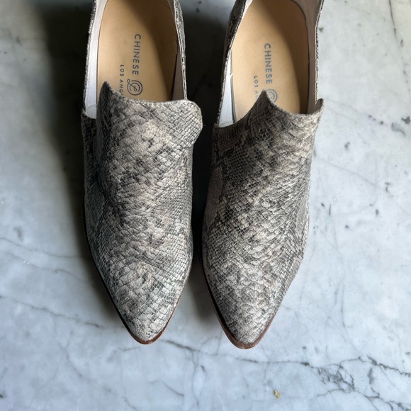 Chinese Laundry Ankle Boot - Picture 2 of 6